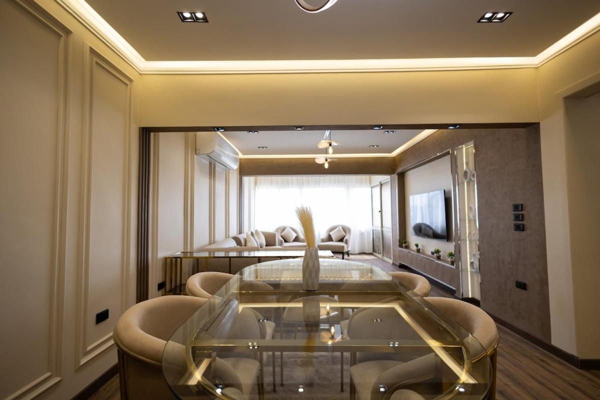 Heliopolis Haven With Open View - Close To Airport *